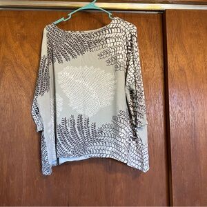 Manuhealii Womens top